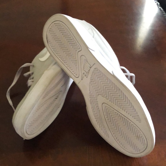 Shoes - Picture 5 of 5